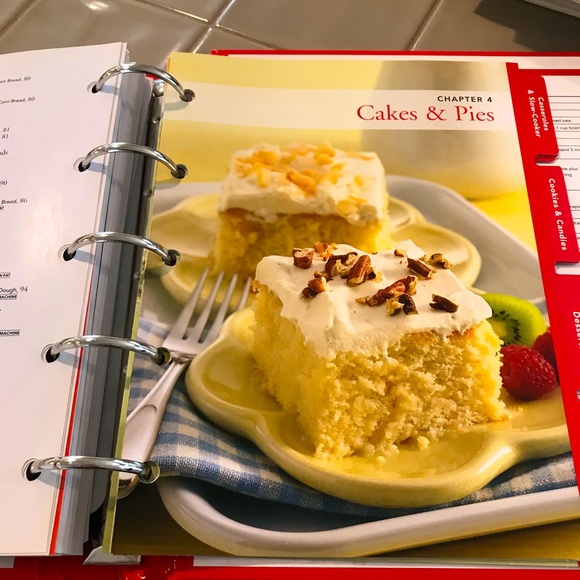 Betty Crocker Binder Hardback Cookbook - Picture 7 of 9